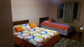  Hostal Montufar  Кито